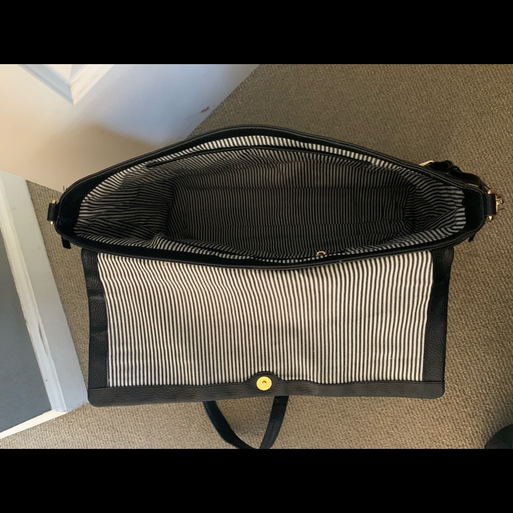 Handbag - Picture 4 of 4